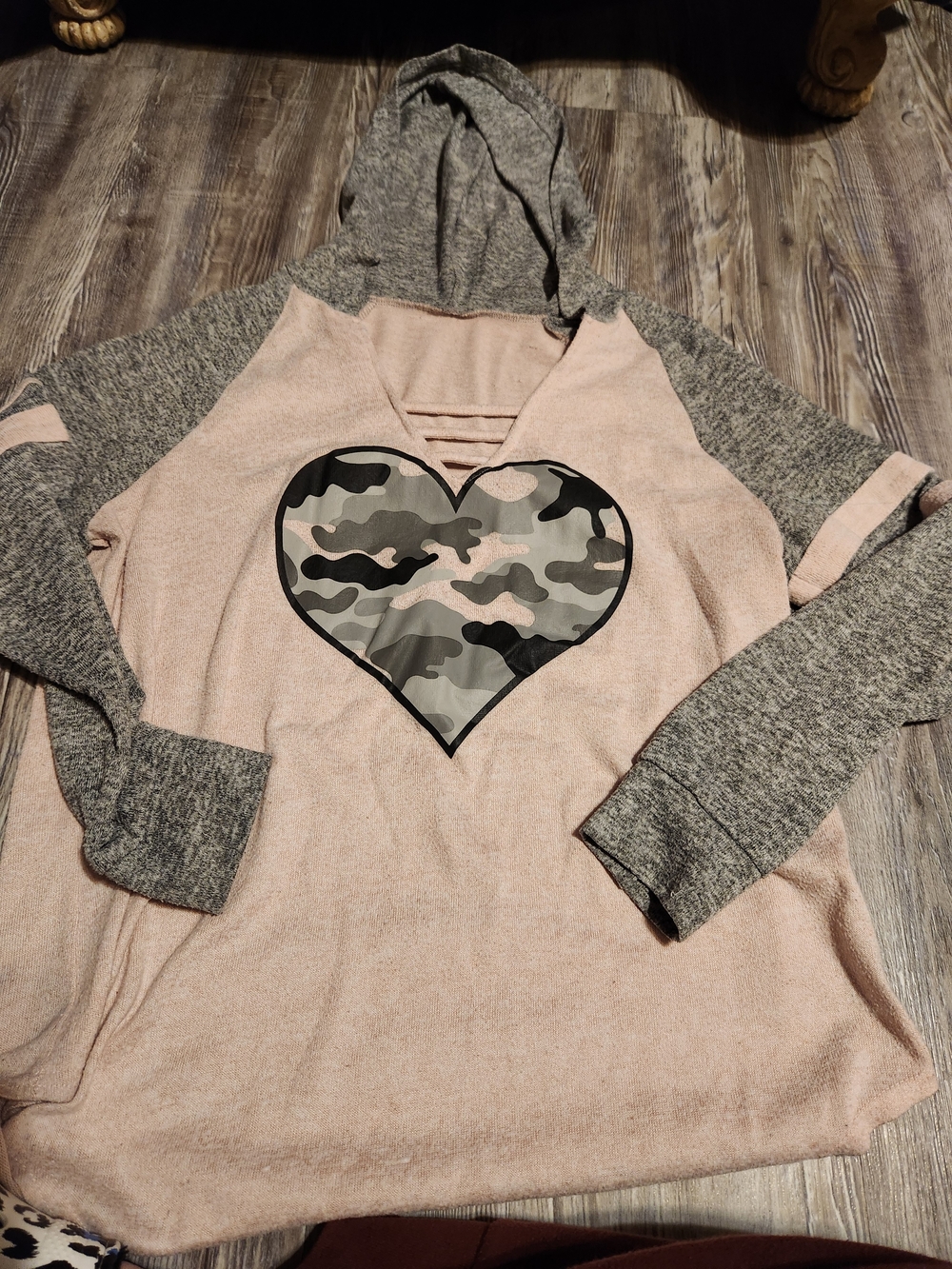 Women’s Blush Pink & Gray Hooded Pullover with Camo Heart